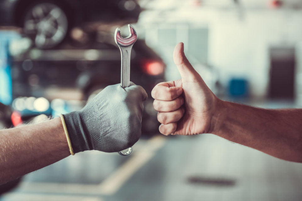 auto service workers